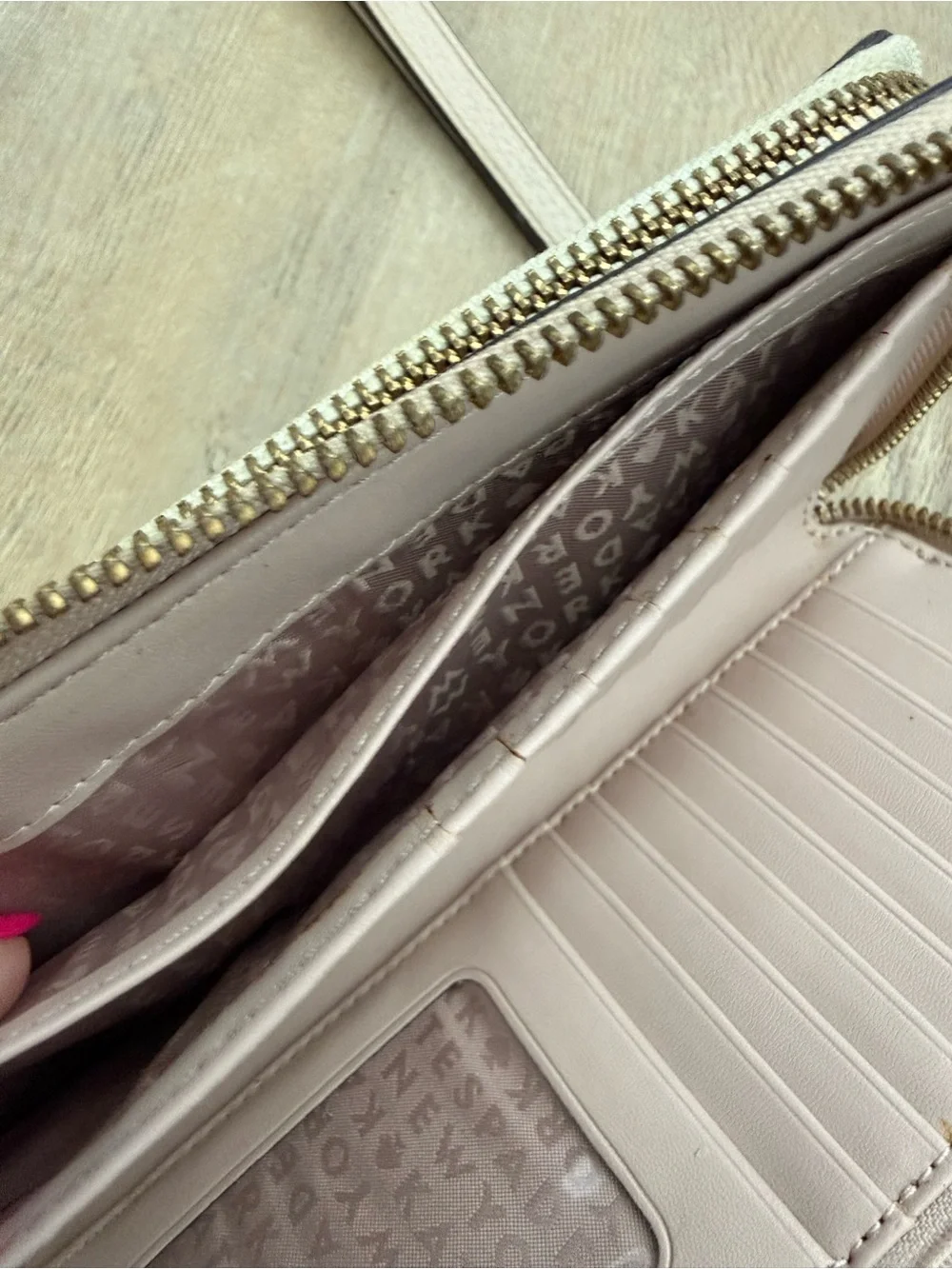 Kate Spade Grove Street Anita double zip wristlet in cream & light pink